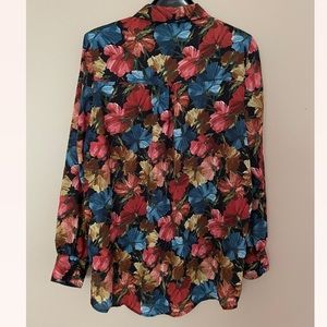 Women’s blouse